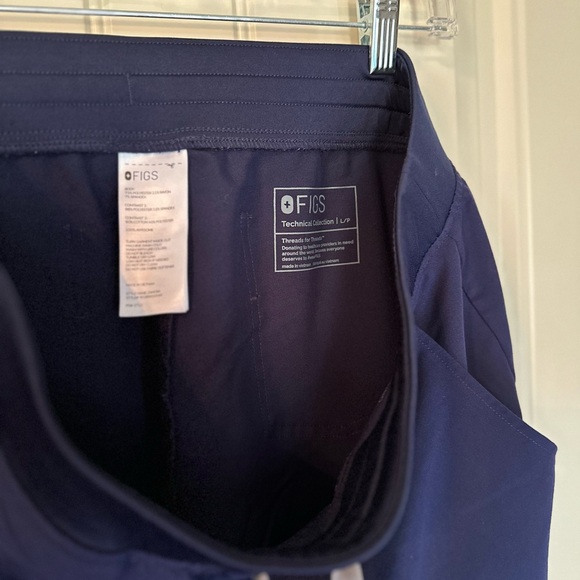 FIGS: NAVY BLUE - Zamora Jogger Scrub Pants, LP - Picture 5 of 7